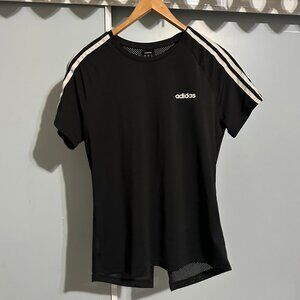 M adidas black workout tshirt